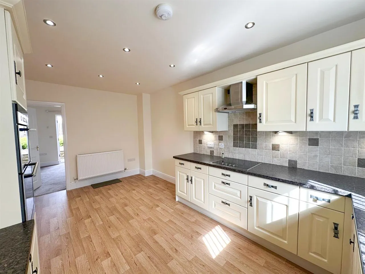 Highfield Lane, Silsden, BD20 9NA, photo 3