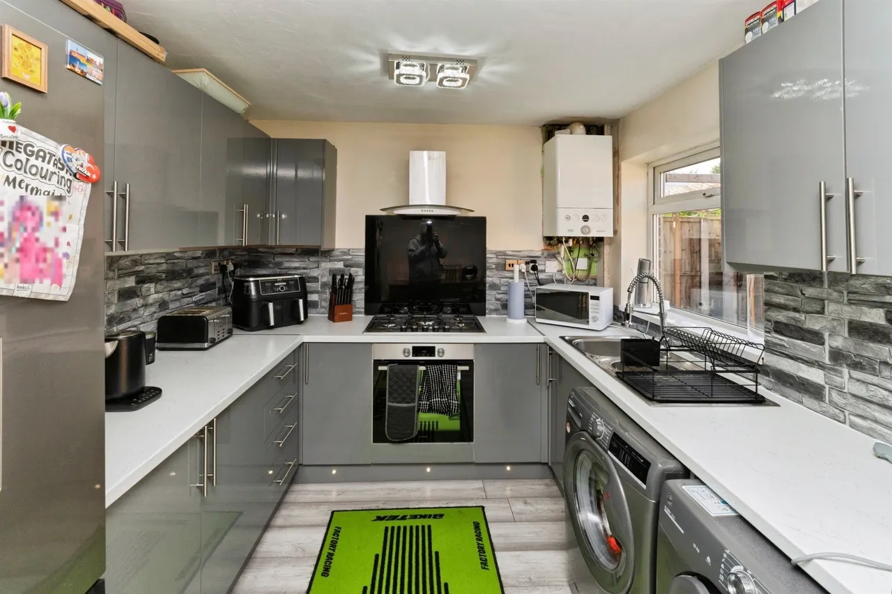 Whitelands Meadow, Wirral, CH49, photo 3