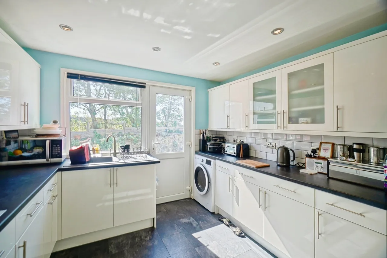 Tregellas Road, Mullion, TR12, photo 3