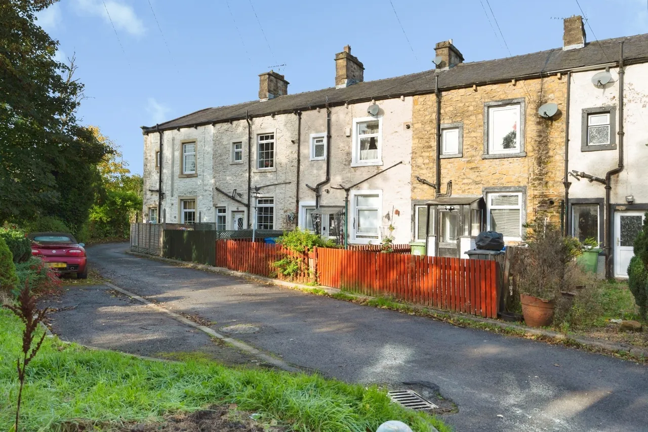 Colne Road, Sough, BB18, photo 2