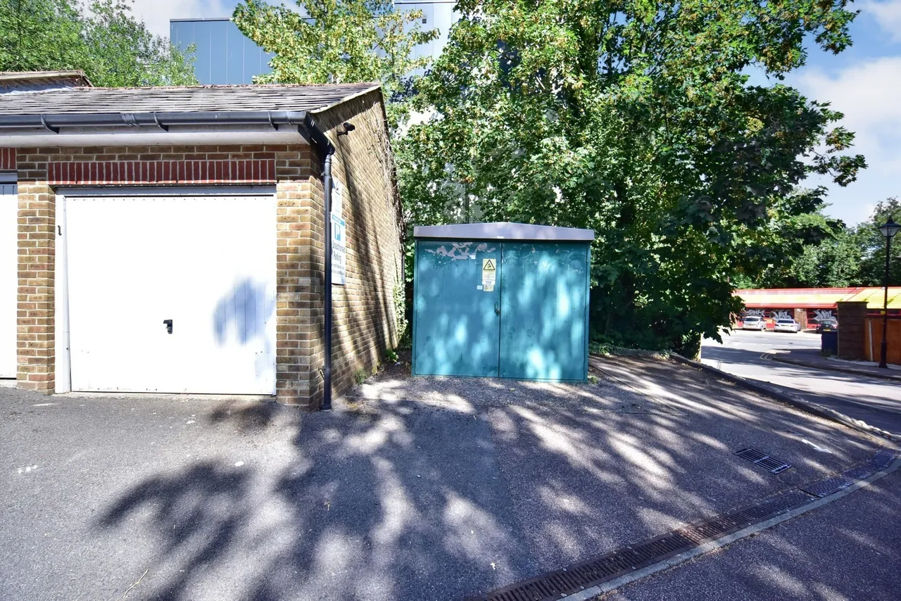 River Bank Close, Maidstone, ME15, photo 20