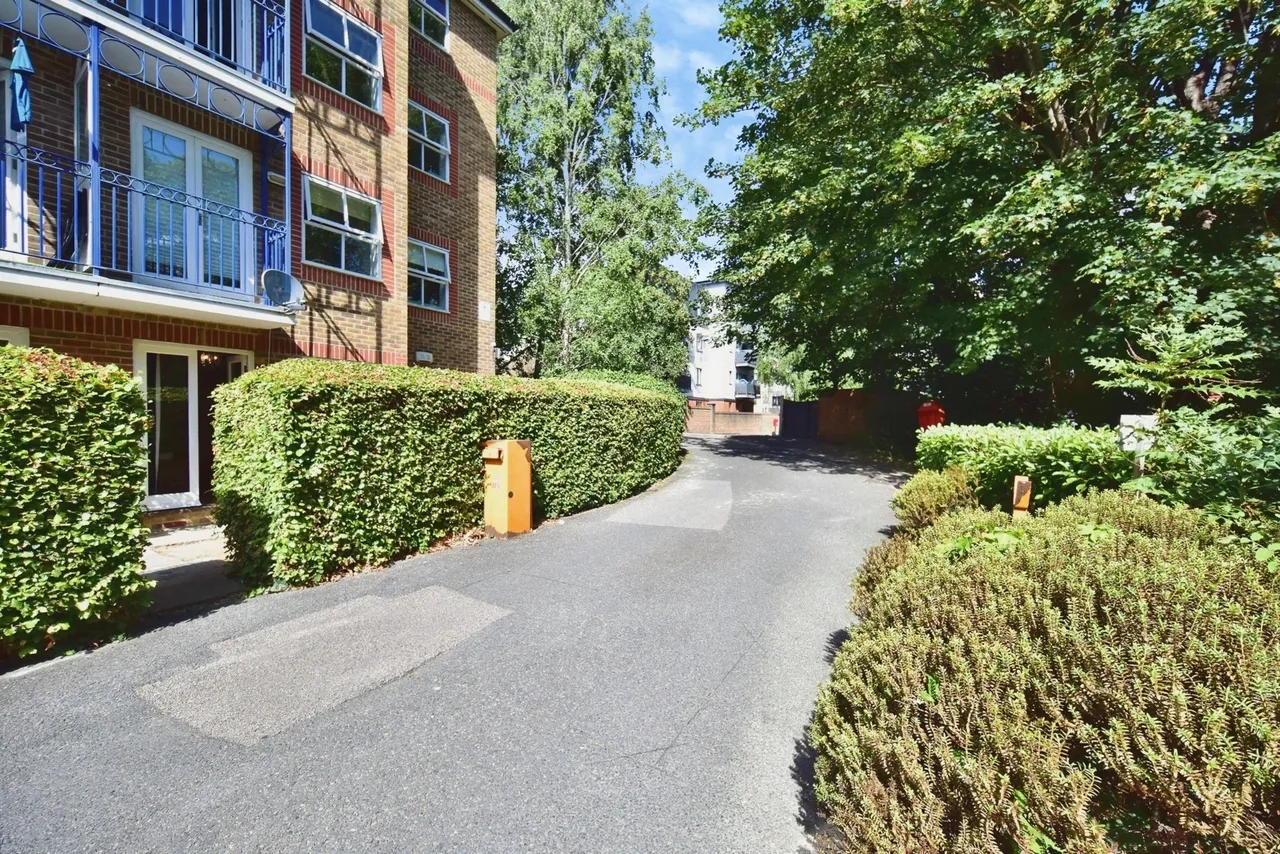 River Bank Close, Maidstone, ME15, photo 19