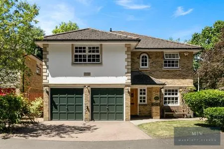 Harding Close, Croydon, photo 22