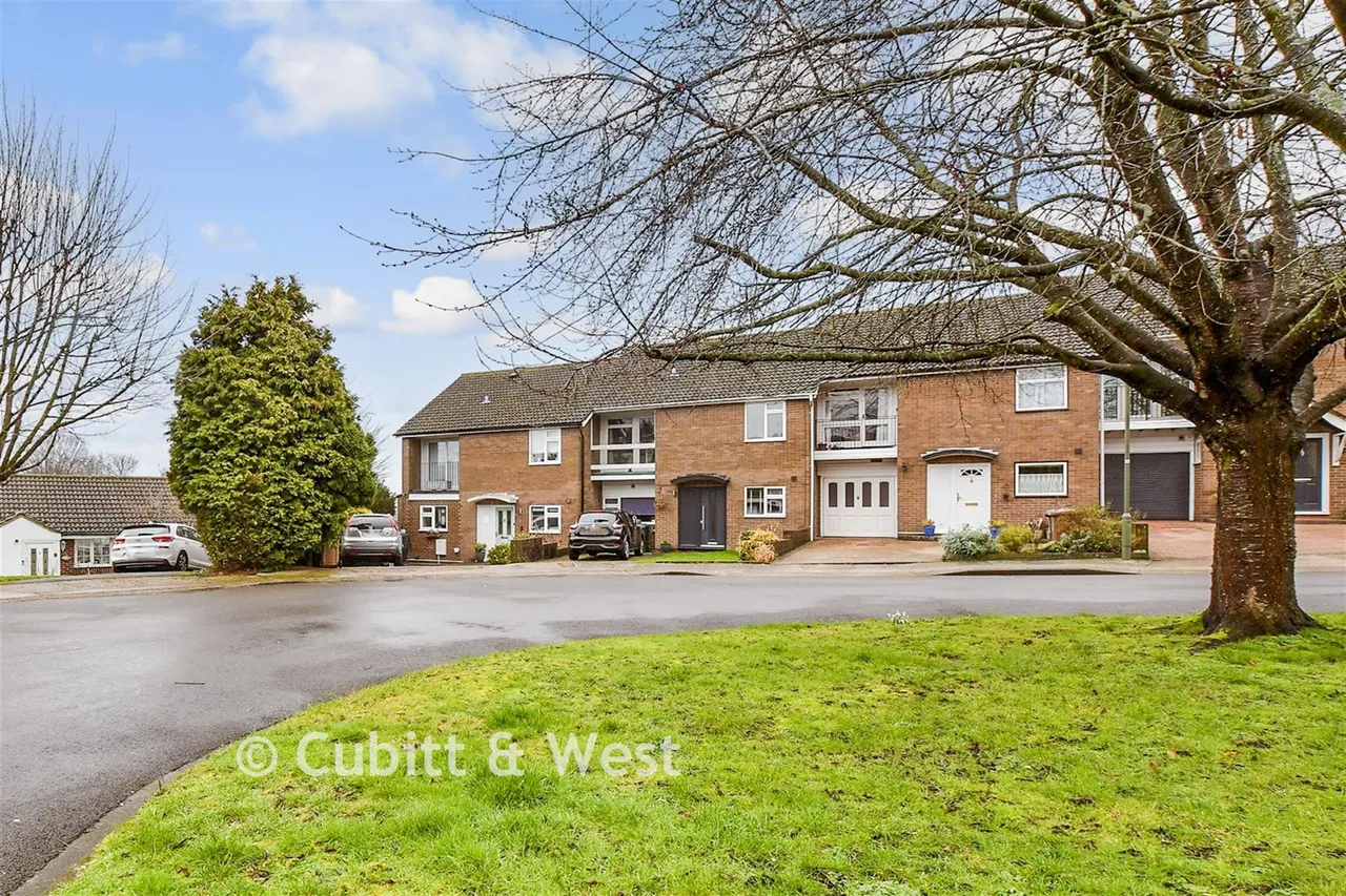 Harkness Close, Epsom, KT17, photo 16