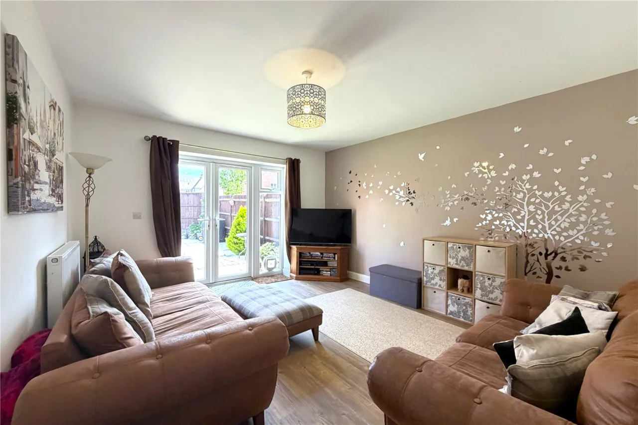 Millers Land Close, Ash, Surrey, GU12 6GA, photo 3
