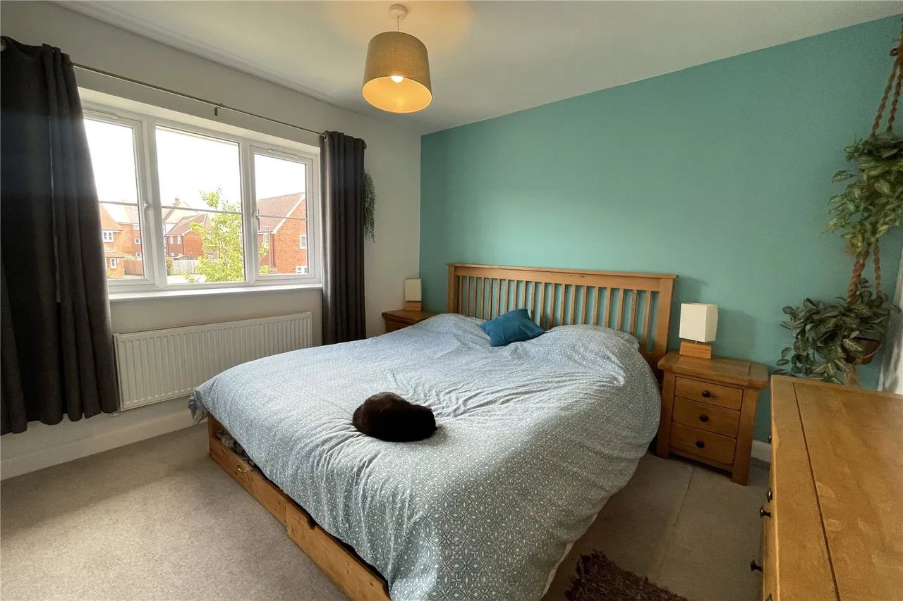 Millers Land Close, Ash, Surrey, GU12 6GA, photo 6