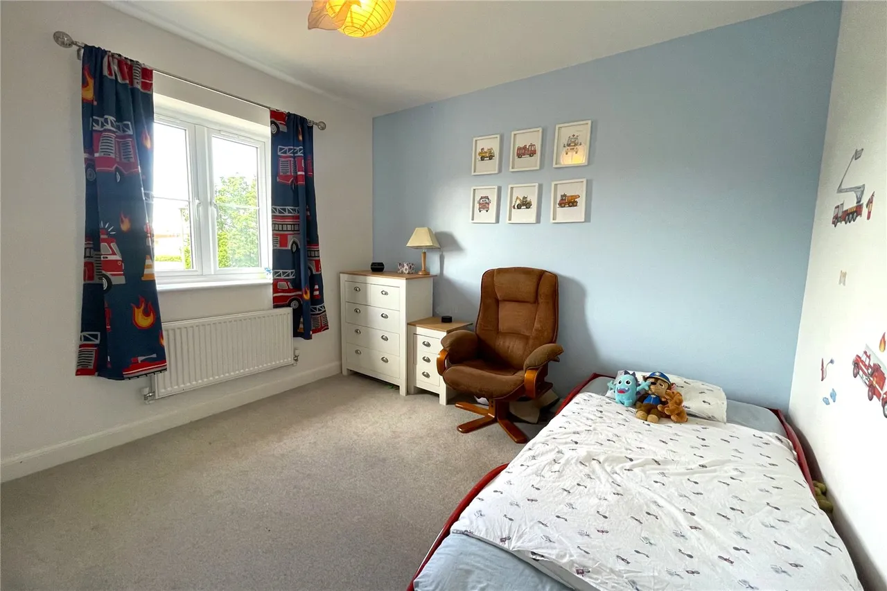 Millers Land Close, Ash, Surrey, GU12 6GA, photo 12