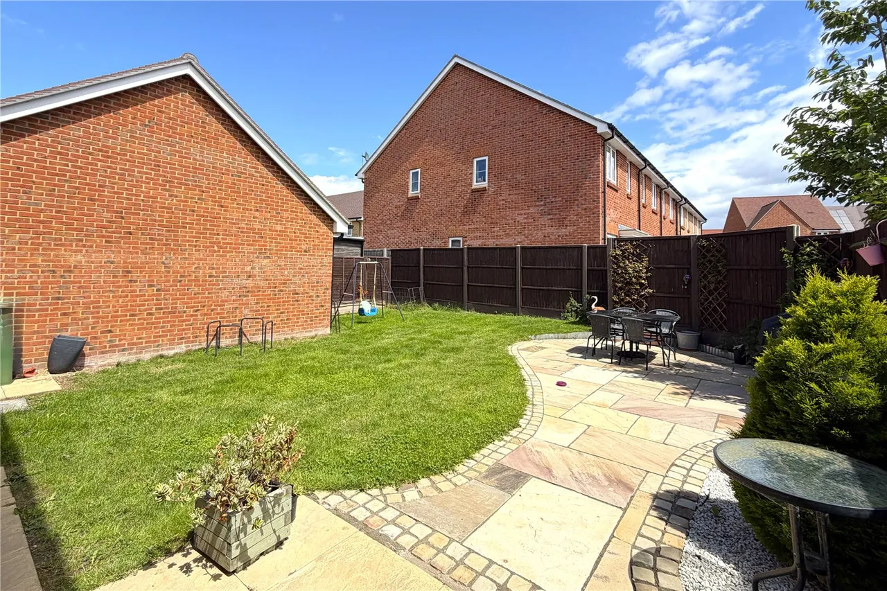 Millers Land Close, Ash, Surrey, GU12 6GA, photo 7