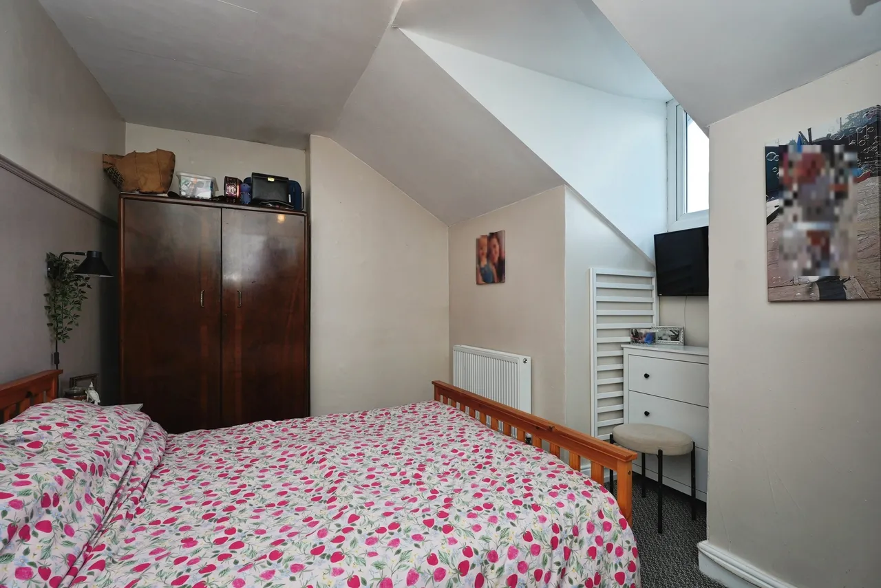 Moorland View, Bradford, BD12, photo 12