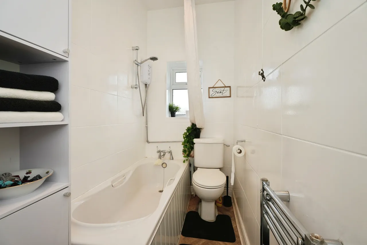 Moorland View, Bradford, BD12, photo 20