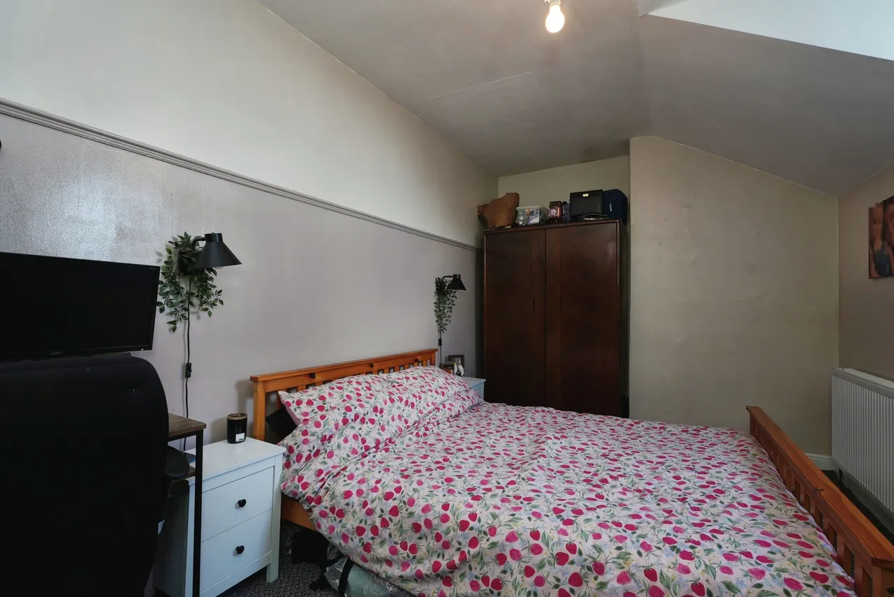 Moorland View, Bradford, BD12, photo 13