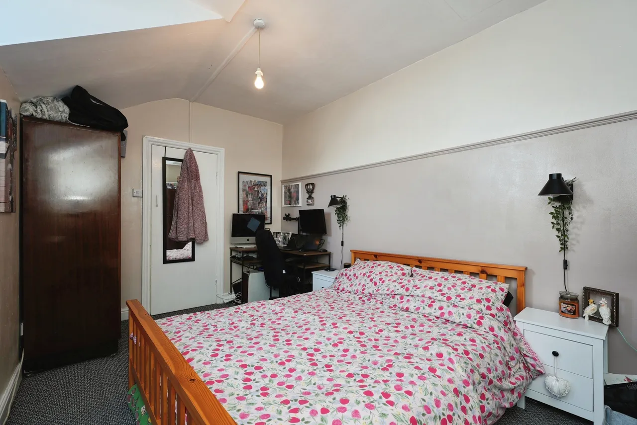 Moorland View, Bradford, BD12, photo 10