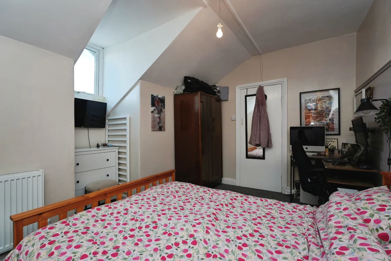 Moorland View, Bradford, BD12, photo 11