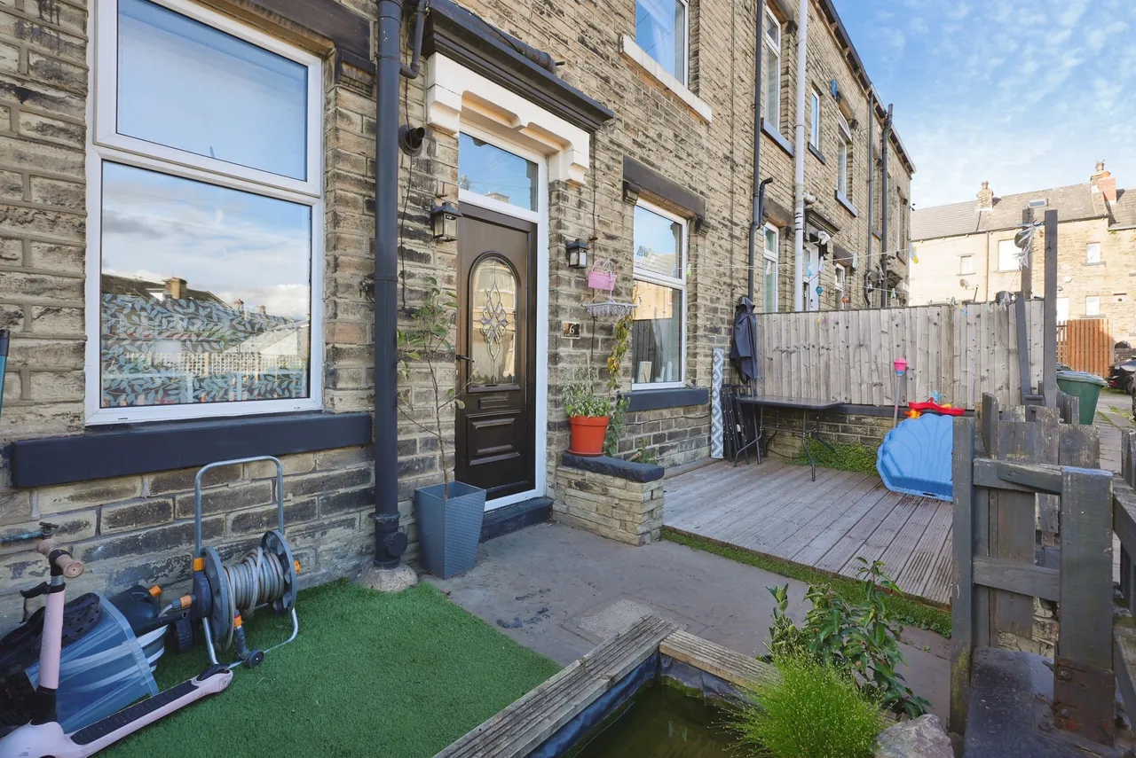 Moorland View, Bradford, BD12, photo 4