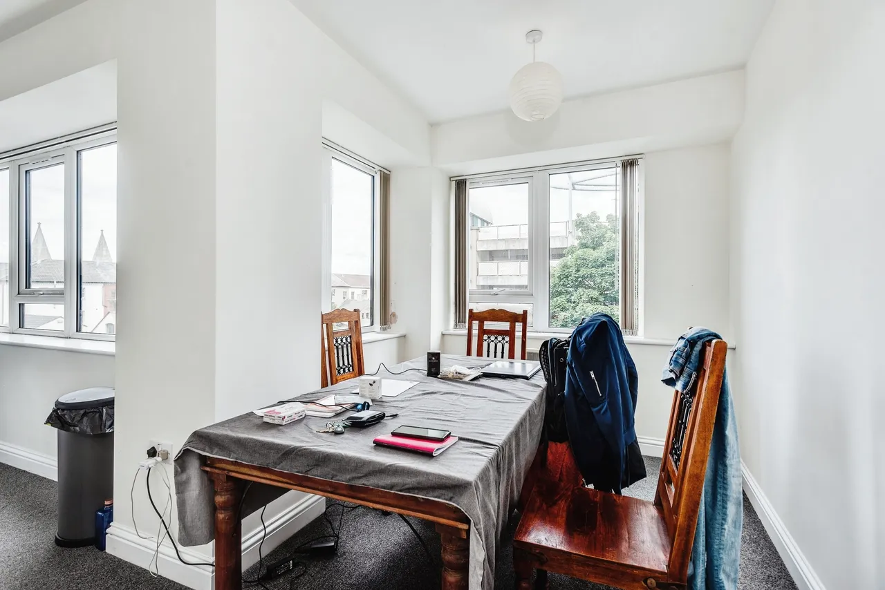 Farnsby Street, Swindon, Wiltshire, SN1, photo 4