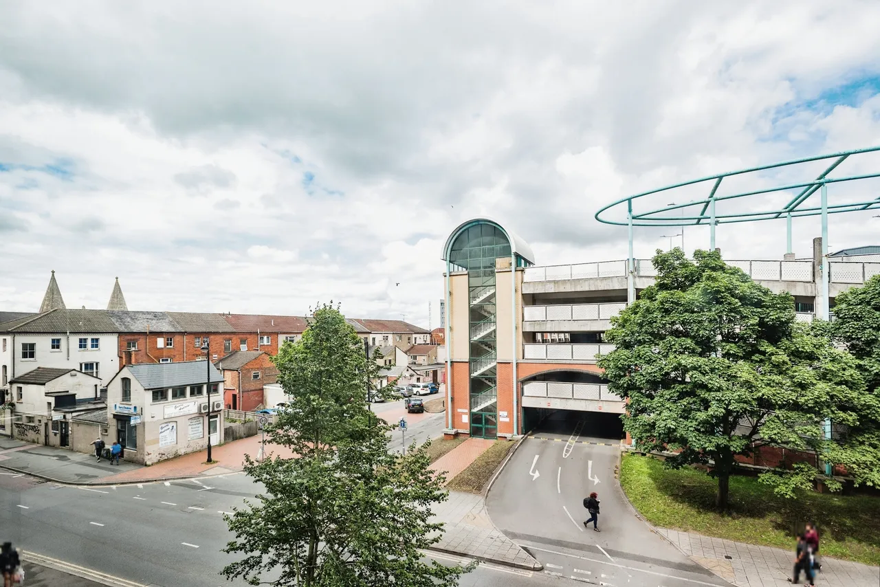 Farnsby Street, Swindon, Wiltshire, SN1, photo 8