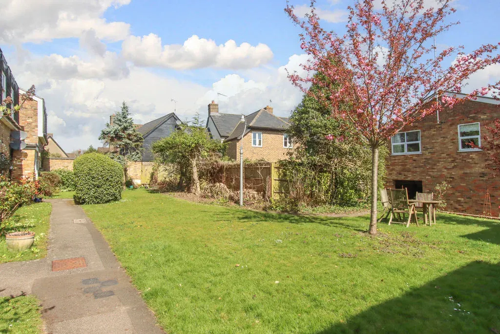 Mansard Close, Tring, Hertfordshire, HP23 6DD, photo 13