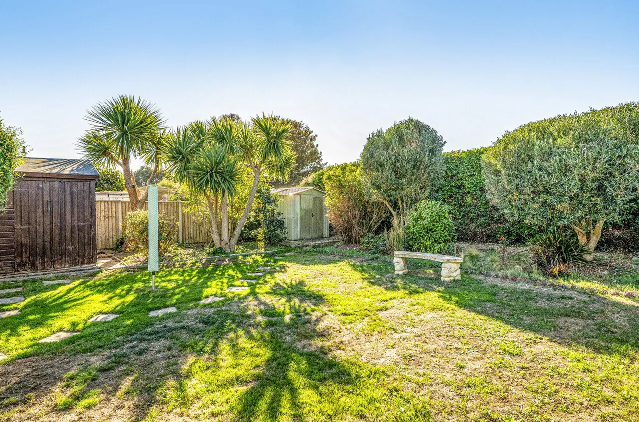 North Road, Selsey, PO20, photo 21