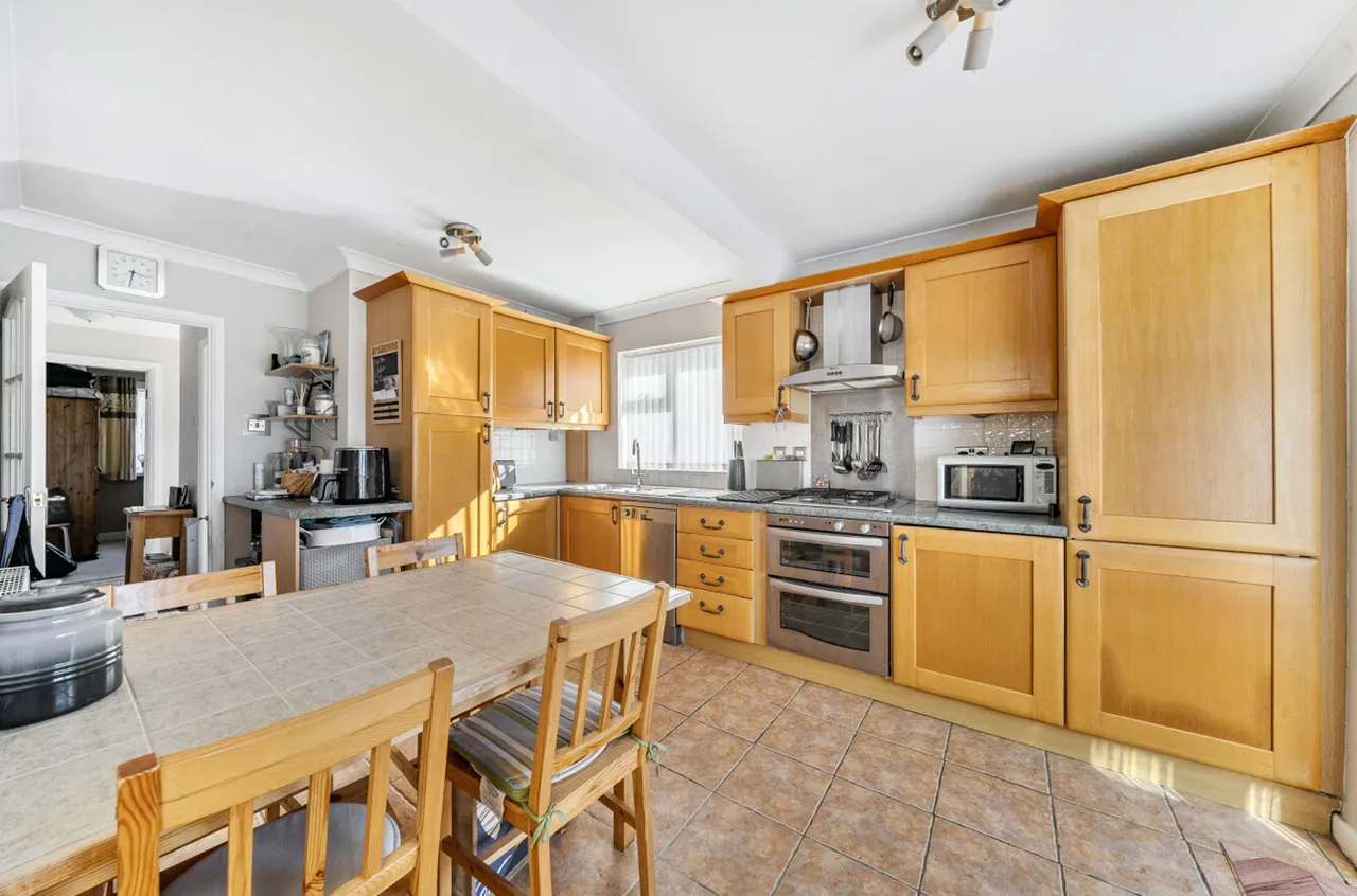 North Road, Selsey, PO20, photo 8