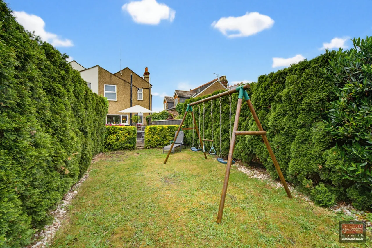 Chesterfield Road, Ashford, photo 11