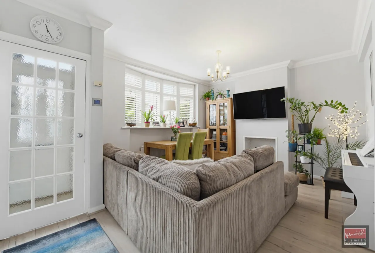 Chesterfield Road, Ashford, photo 14