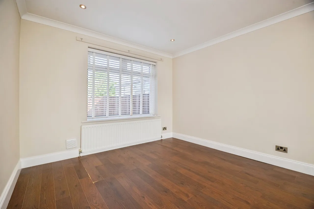 Newham Crescent, Marton-In-Cleveland, TS7, photo 4