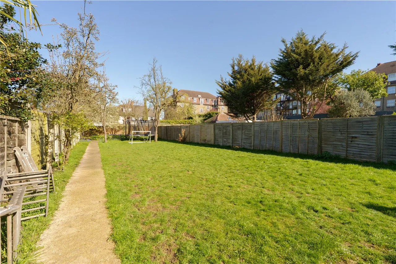 Chambers Lane, Willesden Green, London, NW10 2RJ, photo 3