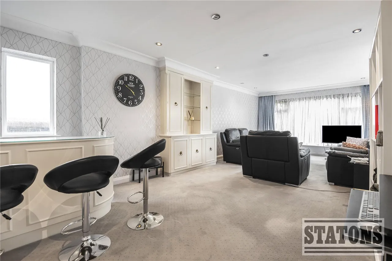 Lancaster Avenue, Hadley Wood, EN4 0ER, photo 5