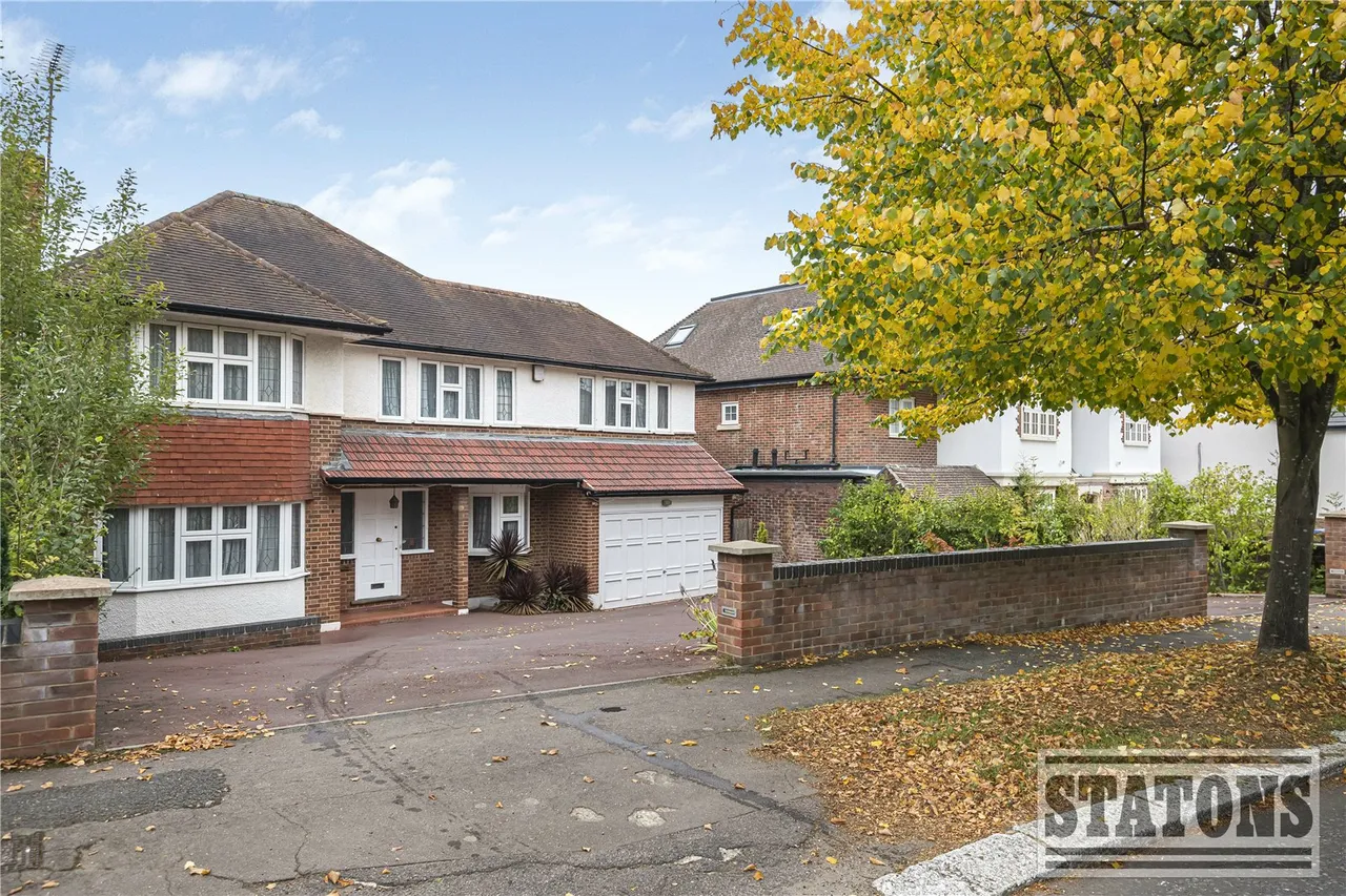 5 bed house for sale — Lancaster Avenue, Hadley Wood, EN4 0ER