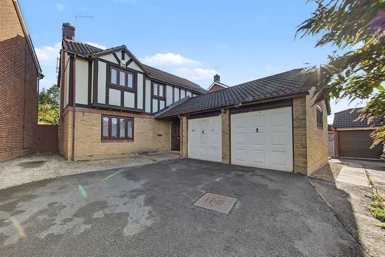 4 bed house for sale, Wheatlands, Stevenage, SG2