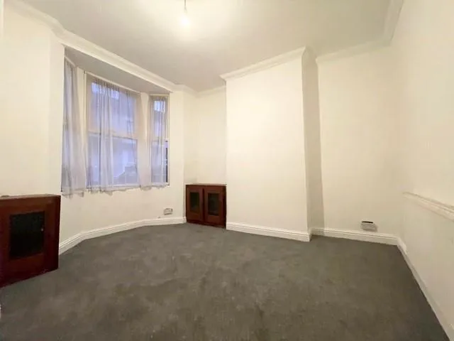 Ivy Leigh, LIVERPOOL, photo 2