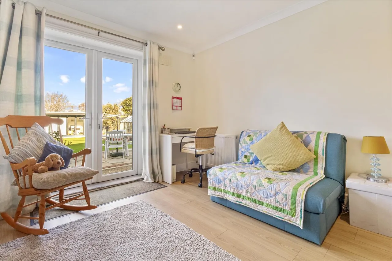 Thakeham Drive, Goring-By-Sea, Worthing, photo 10