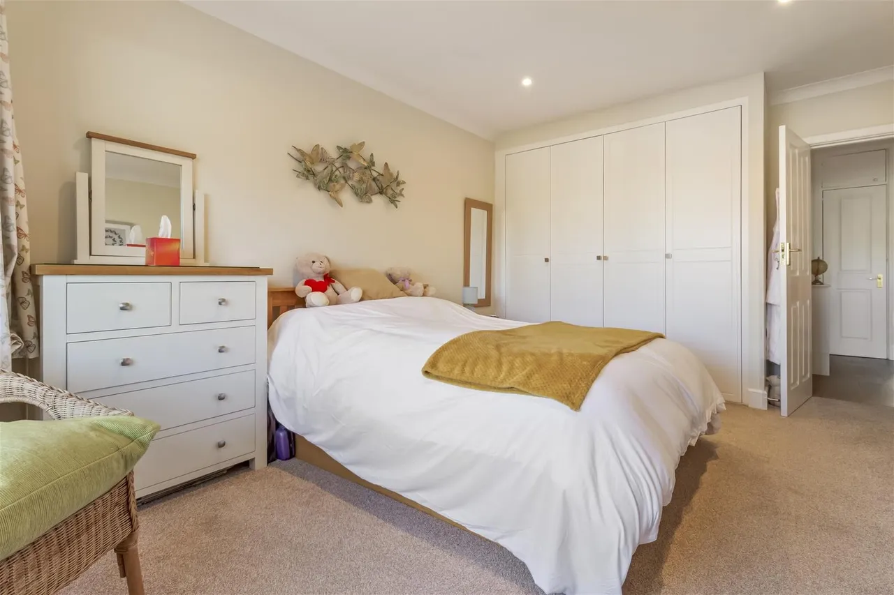 Thakeham Drive, Goring-By-Sea, Worthing, photo 15