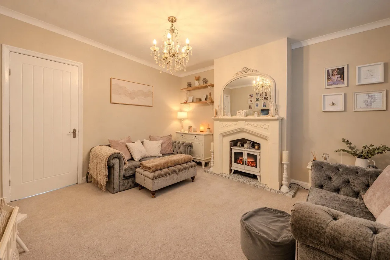 Hill Court Drive, Leeds, LS13, photo 10