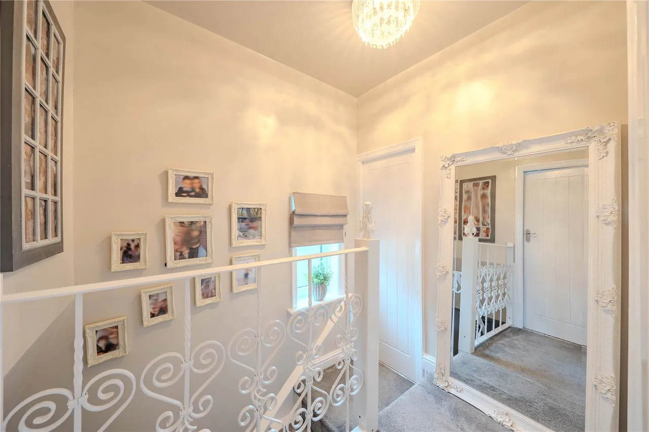 Hill Court Drive, Leeds, LS13, photo 13