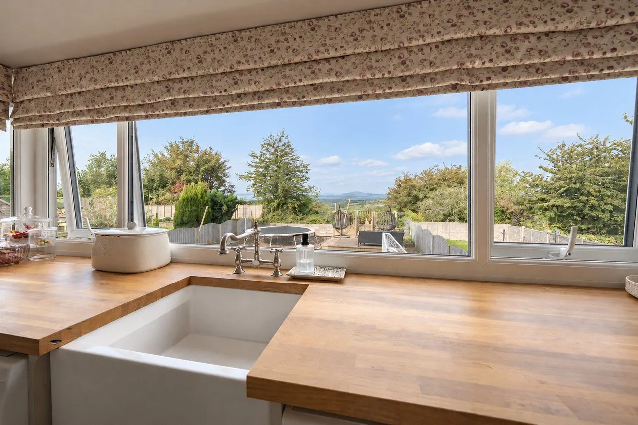 Hill Court Drive, Leeds, LS13, photo 7