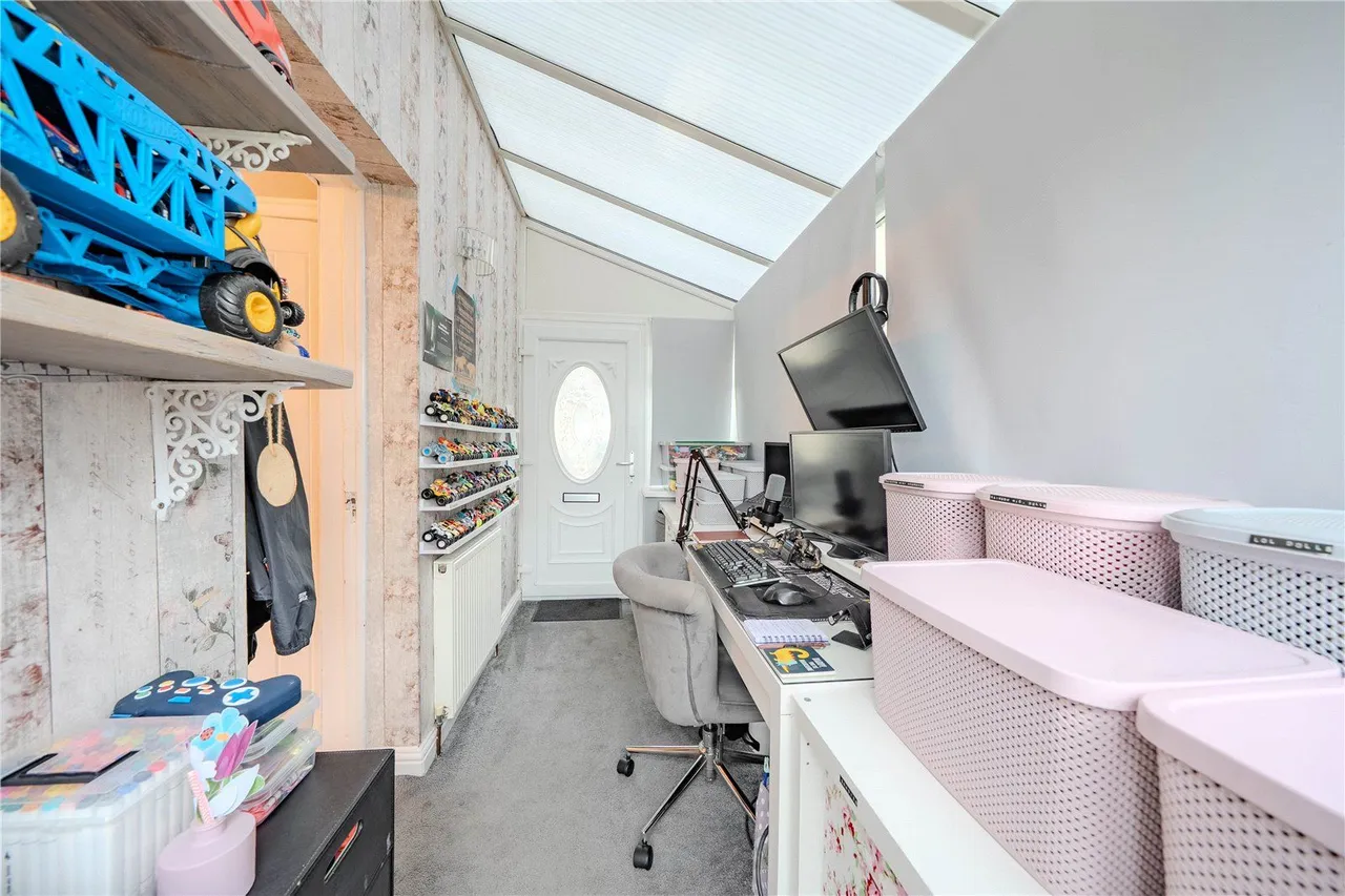 Hill Court Drive, Leeds, LS13, photo 19