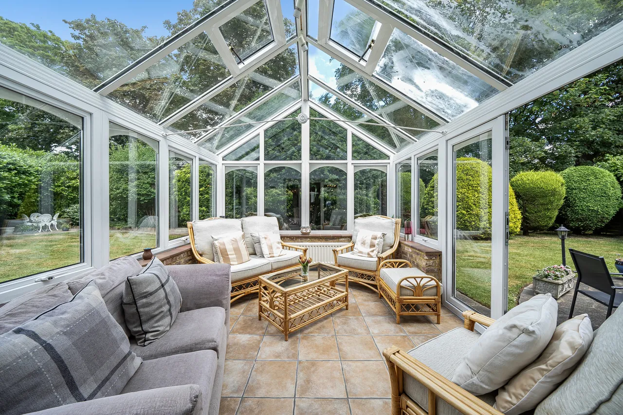 Vyners Way, Ickenham, UB10, photo 5