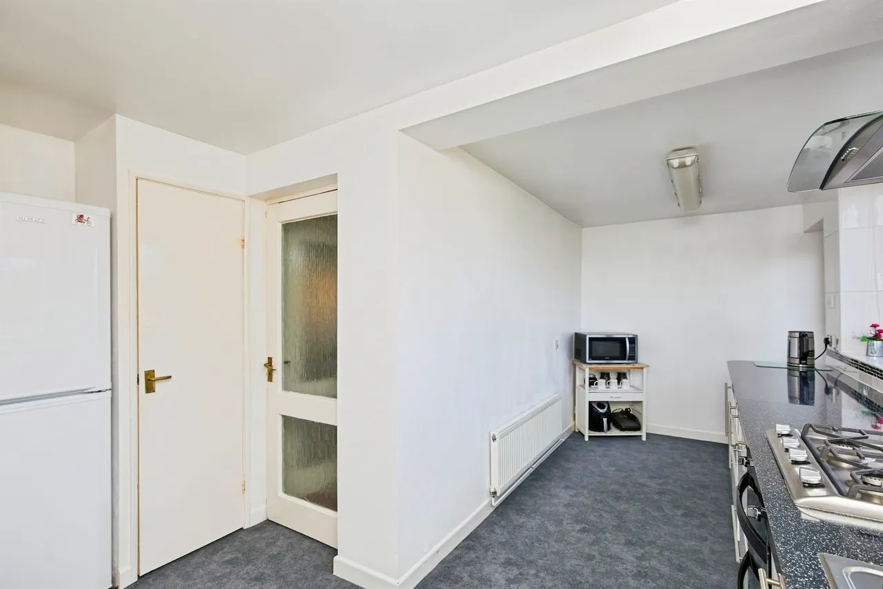 Carsington Crescent, Allestree, DE22, photo 10