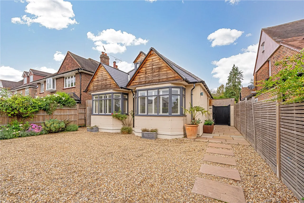 4 bed house for sale — Ormond Crescent, Hampton, TW12 2TQ