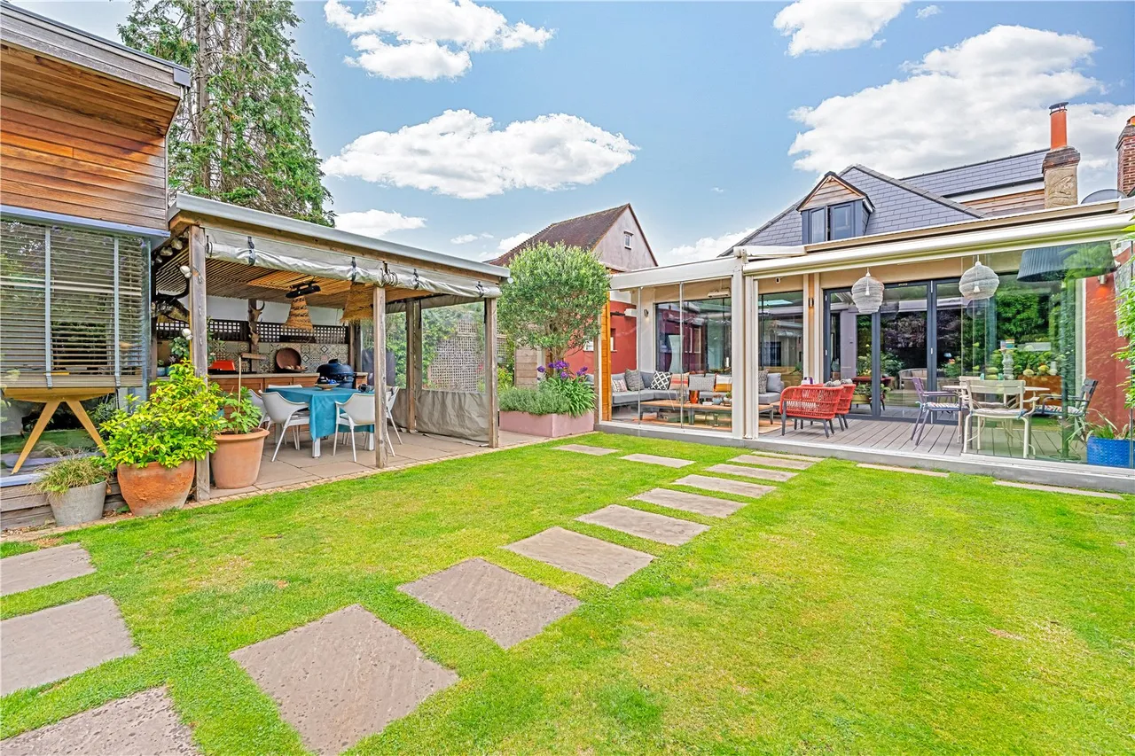 Ormond Crescent, Hampton, TW12 2TQ, photo 13