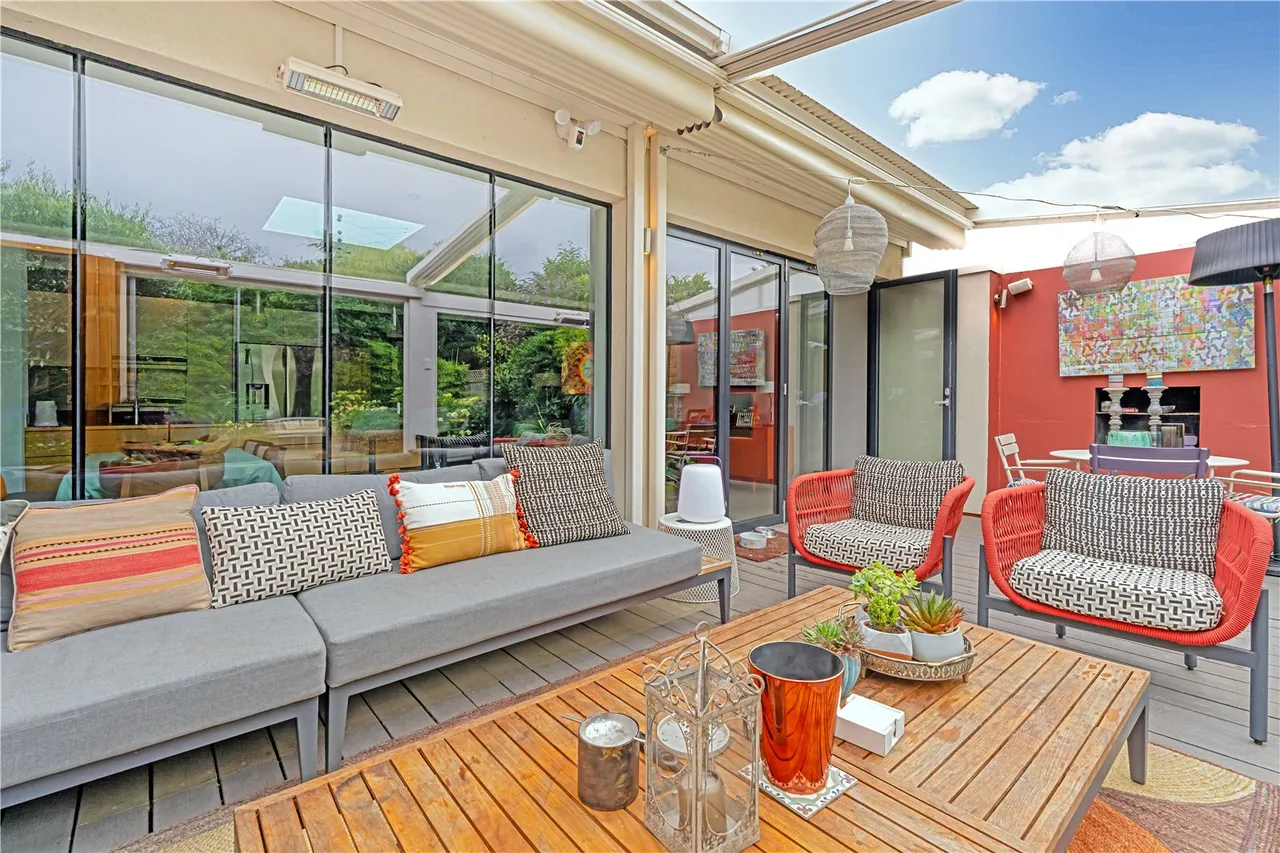 Ormond Crescent, Hampton, TW12 2TQ, photo 11