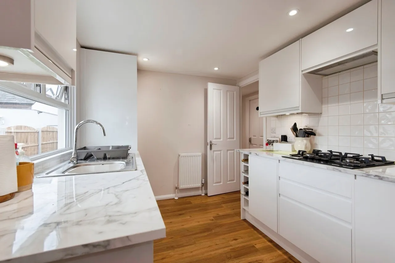 Bedford Road, Lower Stondon, SG16, photo 5