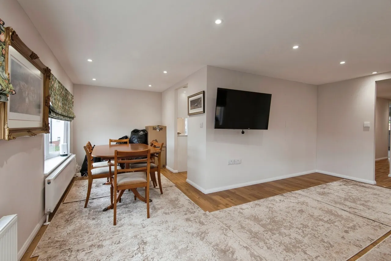 Bedford Road, Lower Stondon, SG16, photo 3