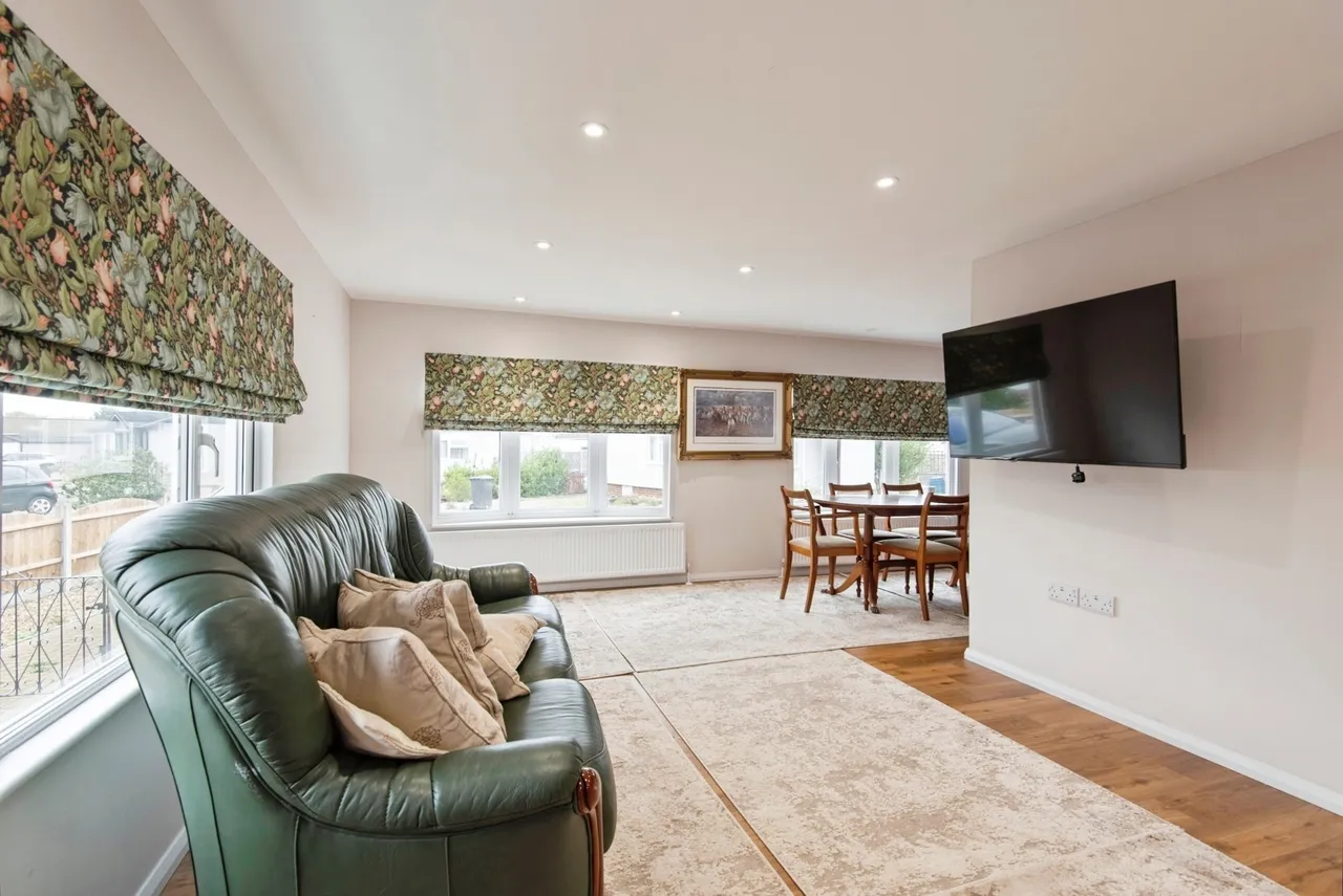 Bedford Road, Lower Stondon, SG16, photo 2