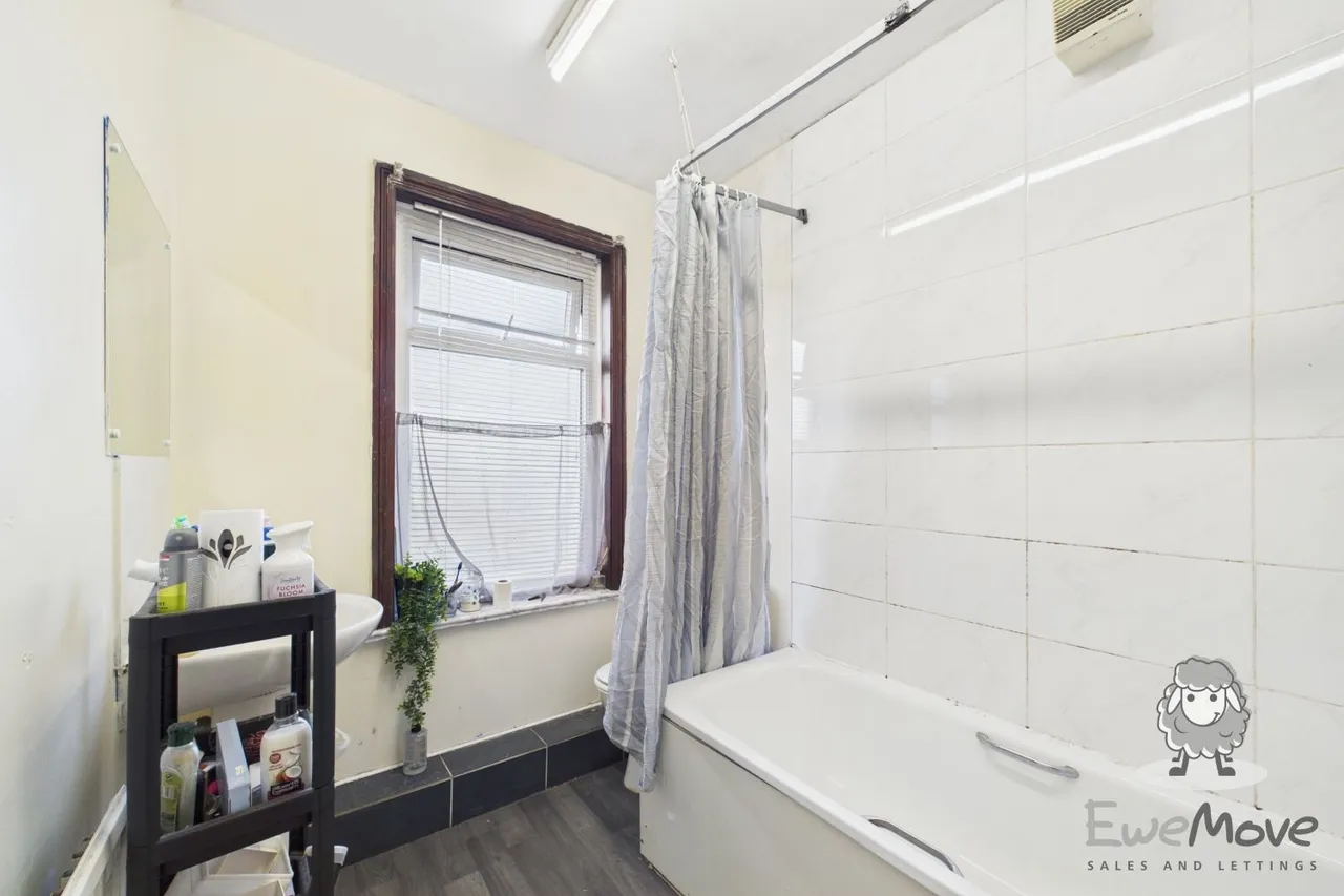 Kiln Lane, Eccleston, WA10, photo 9