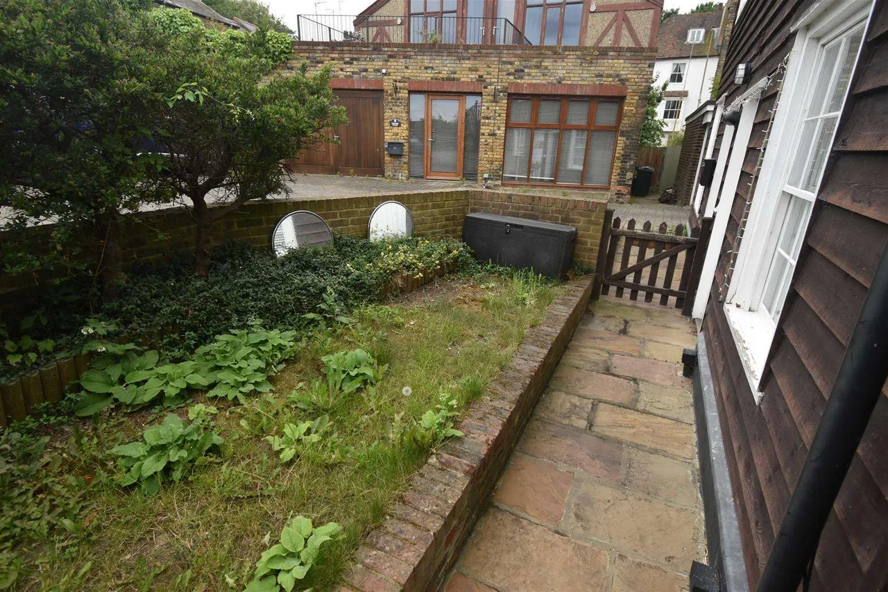Pier Road, Greenhithe, DA9, photo 18