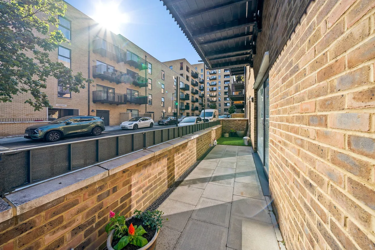 Brumwell Avenue, Woolwich, SE18, photo 16