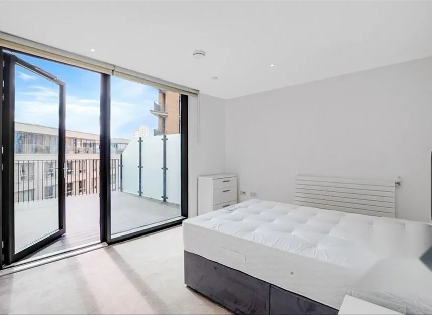 Starboard Way, Royal Wharf, E16, photo 11