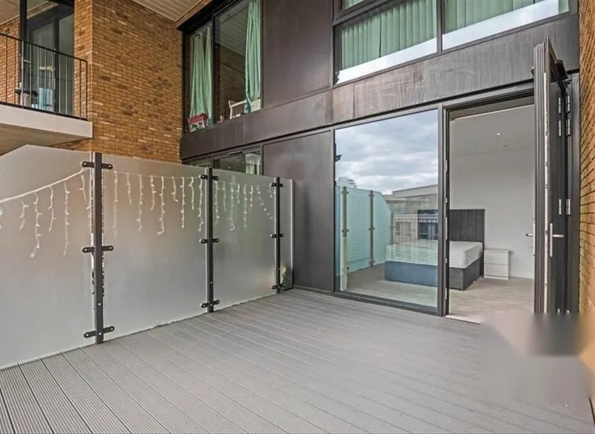 Starboard Way, Royal Wharf, E16, photo 5
